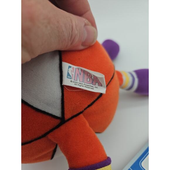 VTG 2005 NBA Branded Los Angles Lakers Basketball Plush Rare NWT - Picture 8 of 11